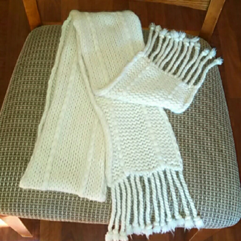 Sale! Soft Off White Wool Angora Fringe Scarf